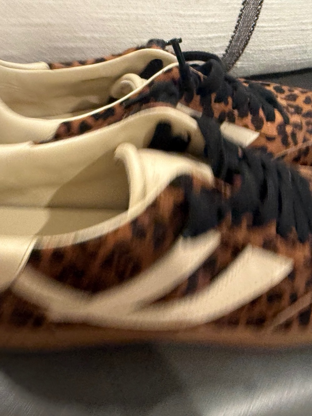 Vince Size 9.5 Womens Sneakers
